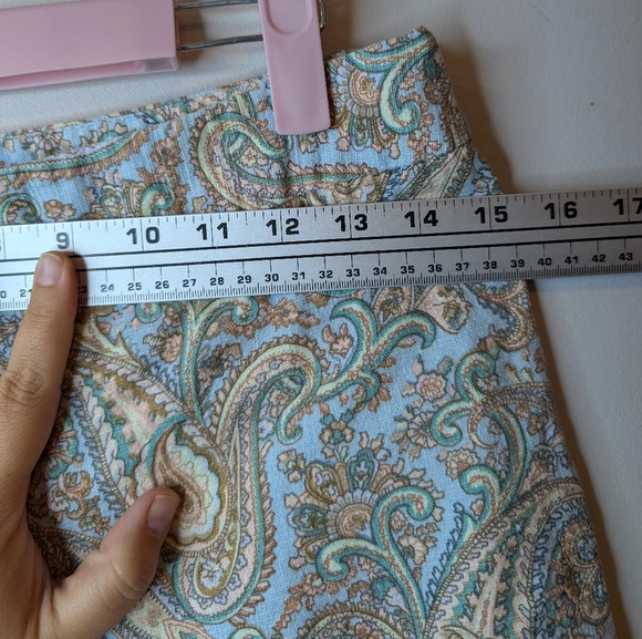 Talbots Chatham Blue Paisley Patterned Slim Leg Cropped Petite Pant 4P - Picture 10 of 10